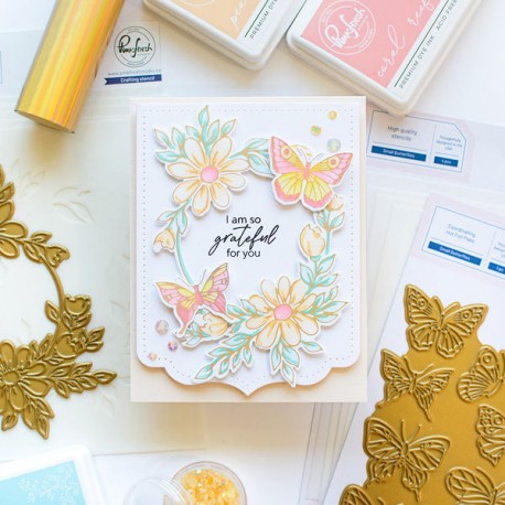 Ornate banner die set - fustella di Pinkfresh Studio